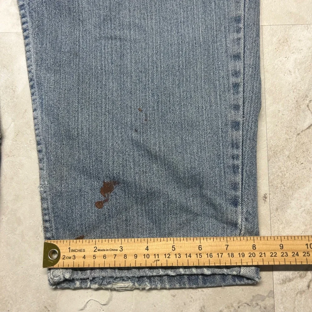 Levis 560 Comfort Fit Jeans Light Wash Mens W36 L30 Distressed Baggy Denim 0752